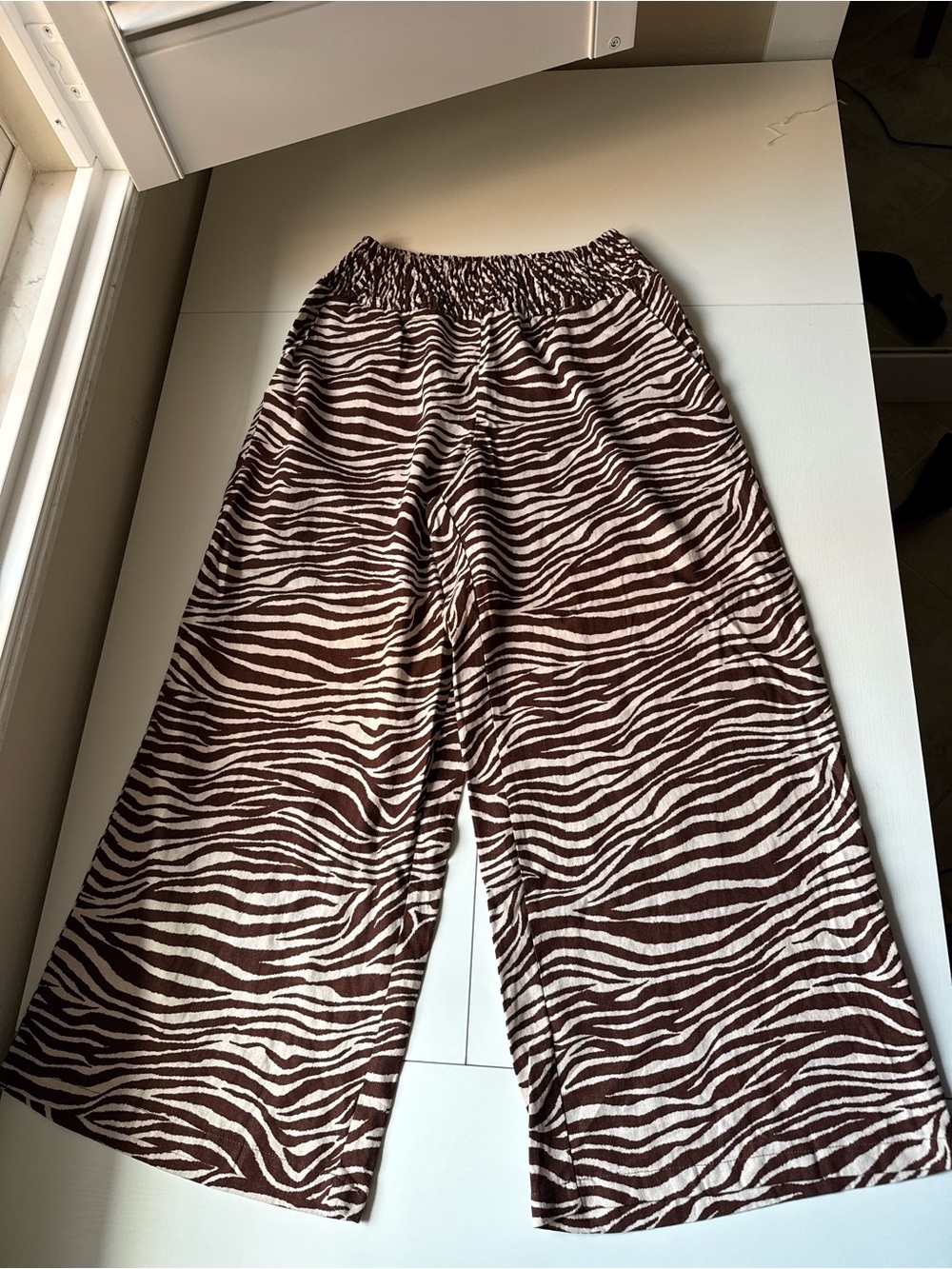 NWT Tahari Linen Blend Capri Pants